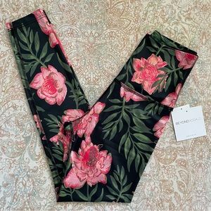 Beyond Yoga Lux Print Leggings Black Floral Pink Peony S